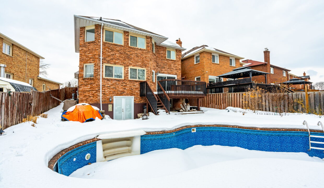59-web-or-mls-104 Lord Simcoe Dr, Brampton-59