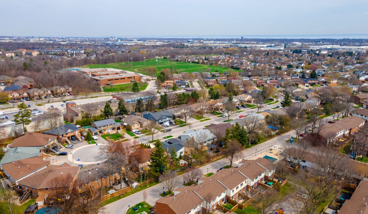 62-web-or-mls-21-1552 Newlands Cres, Burlington-62