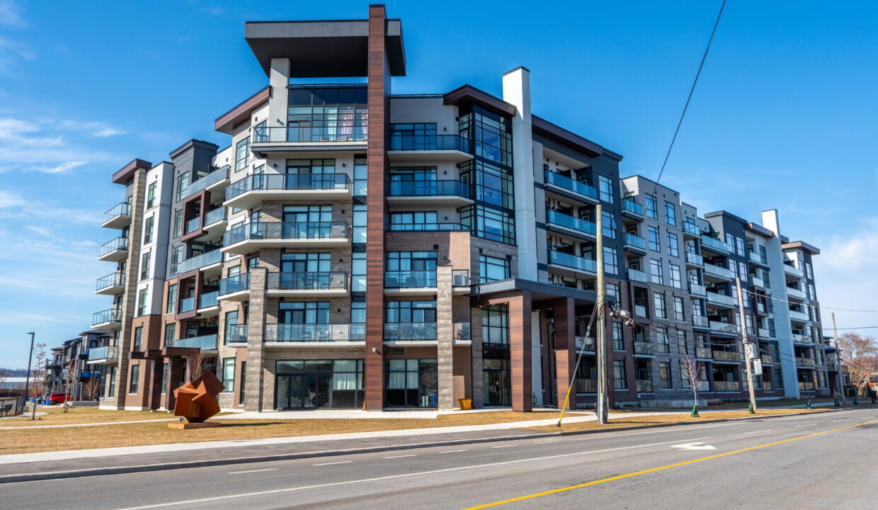 1-web-or-mls-613-600 N Service Rd, Stoney Creek - Sullivan-1