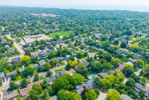 10-web-or-mls-421 Southland Cres, Oakville D Lo-10