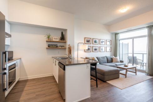 14-web-or-mls-613-600 N Service Rd, Stoney Creek - Sullivan-14