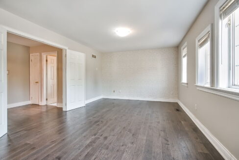 19-web-or-mls-573 Enfield Rd, Burlington-19