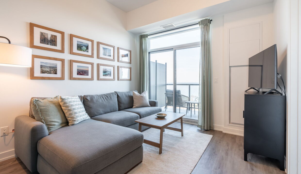 19-web-or-mls-613-600 N Service Rd, Stoney Creek - Sullivan-19