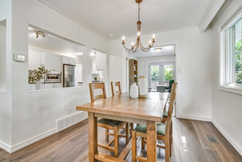 27-web-or-mls-421 Southland Cres, Oakville-17