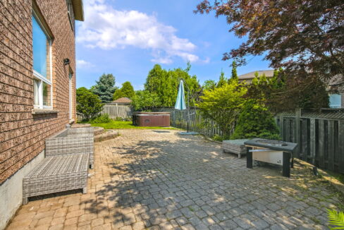 44-web-or-mls-573 Enfield Rd, Burlington-44