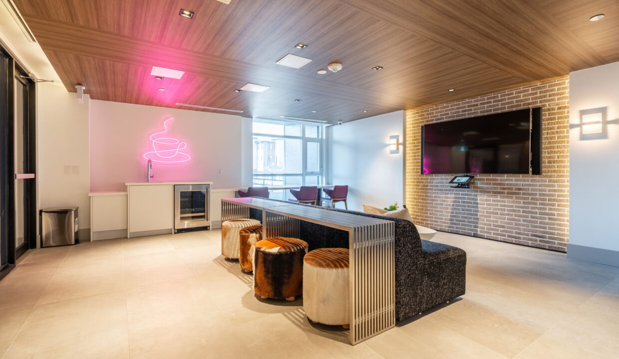 59-web-or-mls-613-600 N Service Rd, Stoney Creek - Sullivan-59