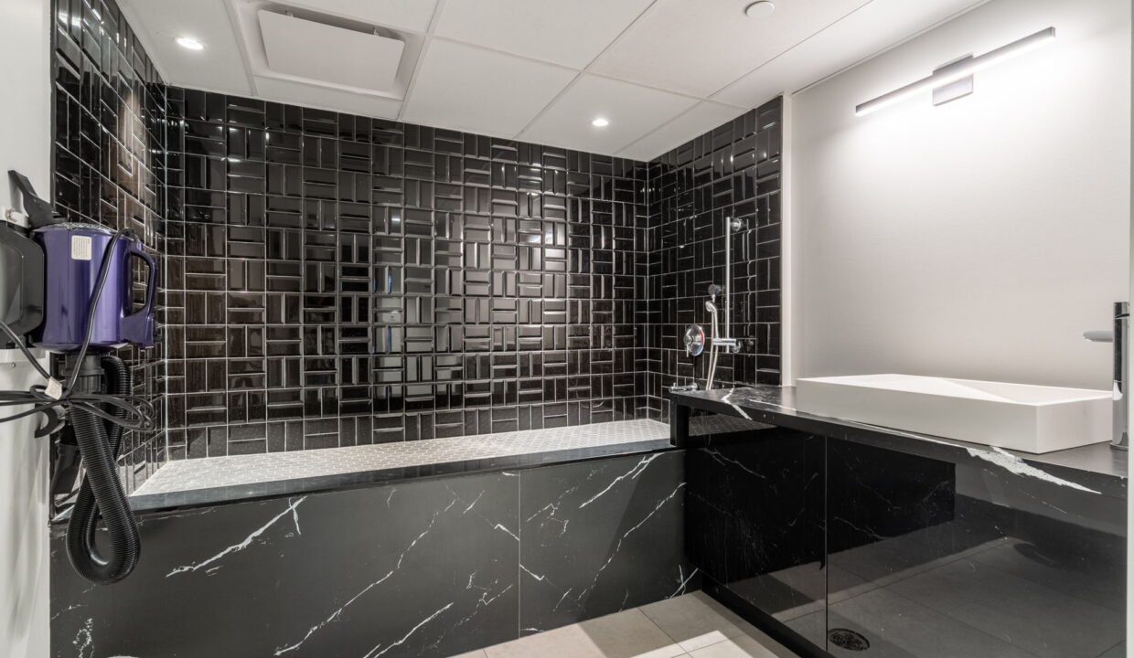 62-web-or-mls-613-600 N Service Rd, Stoney Creek - Sullivan-62