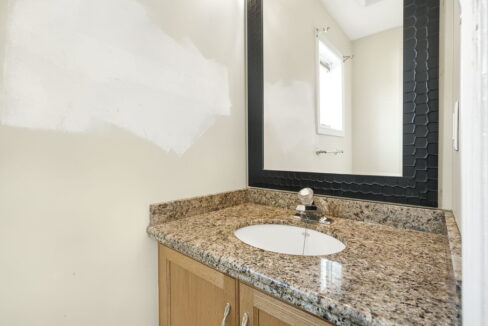 7-web-or-mls-573 Enfield Rd, Burlington-7