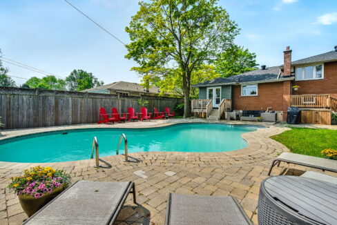 74-web-or-mls-421 Southland Cres, Oakville-64