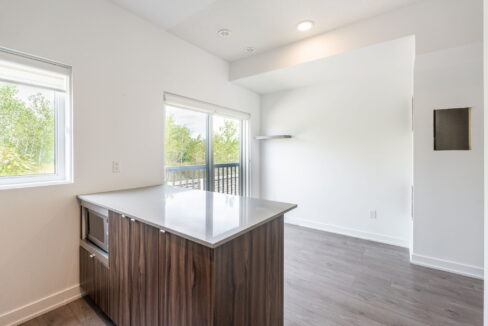 17-web-or-mls-1121 Cooke Blvd. 73, Burlington-17