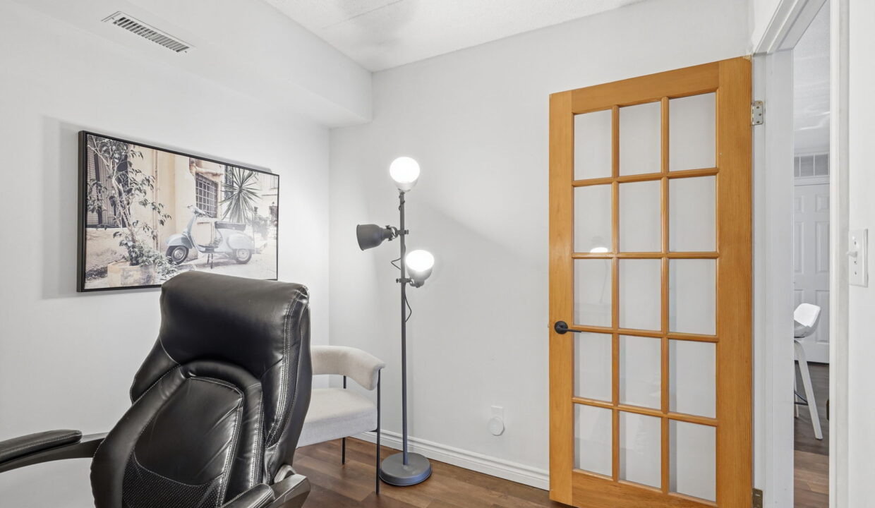 22-web-or-mls-22-Shannon Sullivan_4015 Kilmer Dr 308