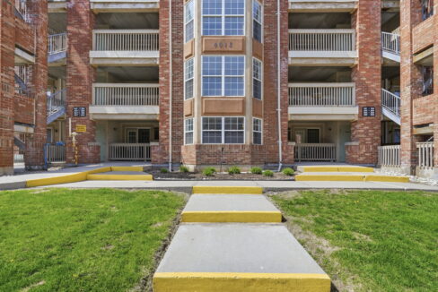 4-web-or-mls-04-Shannon Sullivan_4015 Kilmer Dr 308