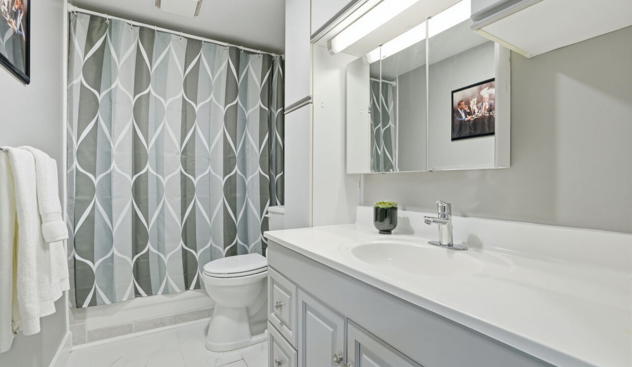 40-web-or-mls-31 Galileo Blvd, Brantford -40