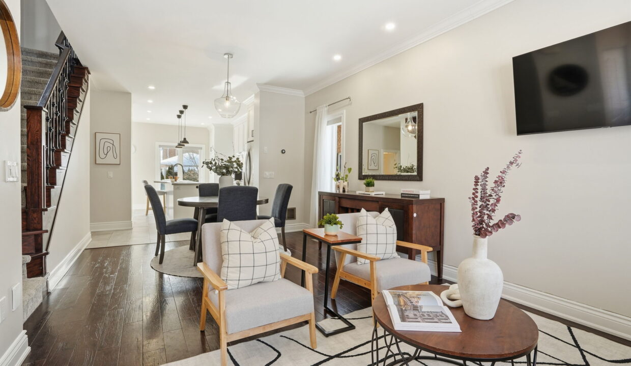 11-web-or-mls-2669 Castle Hill Crescent, Oakville-11