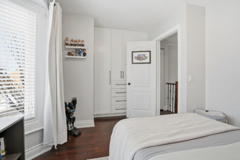 36-web-or-mls-2669 Castle Hill Crescent, Oakville-36