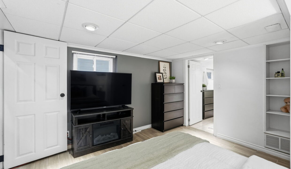 43-web-or-mls-20 Trapnell St, St. Catharines-43