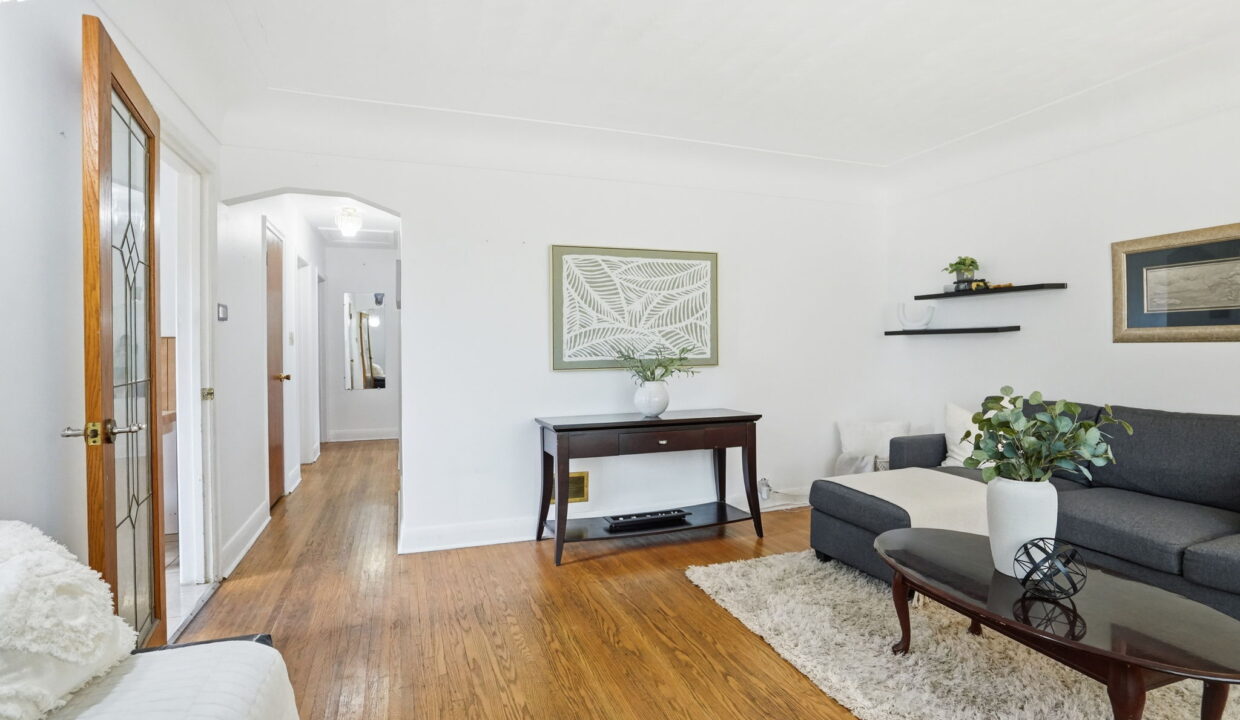 11-web-or-mls-11-Shannon Sullivan - 4 Duncombe Dr