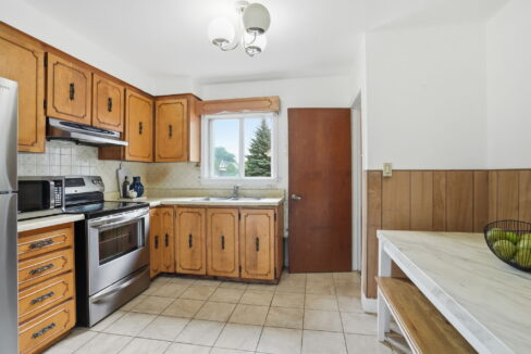 12-web-or-mls-12-Shannon Sullivan - 4 Duncombe Dr
