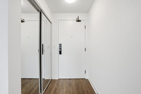 13-web-or-mls-13-Genevieve Serroul_2075 Lakeshore Rd