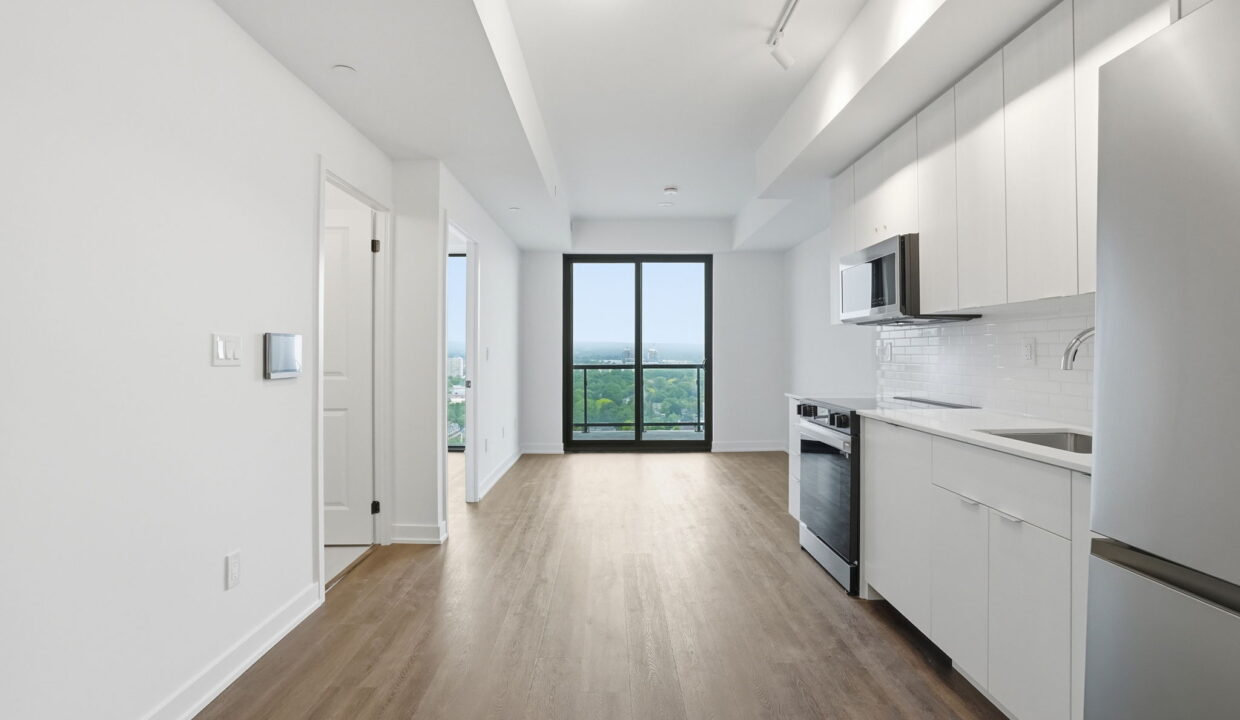 15-web-or-mls-15-Genevieve Serroul_2075 Lakeshore Rd