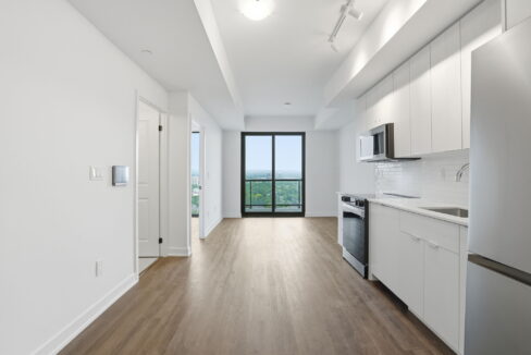 15-web-or-mls-15-Genevieve Serroul_2075 Lakeshore Rd