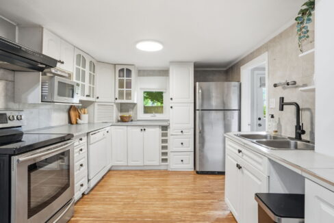16-web-or-mls-16-Shannon Sullivan_55 E 32nd St