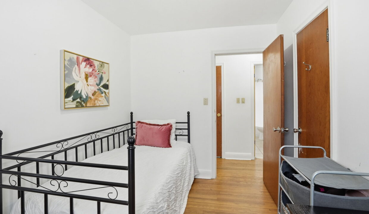 18-web-or-mls-18-Shannon Sullivan - 4 Duncombe Dr