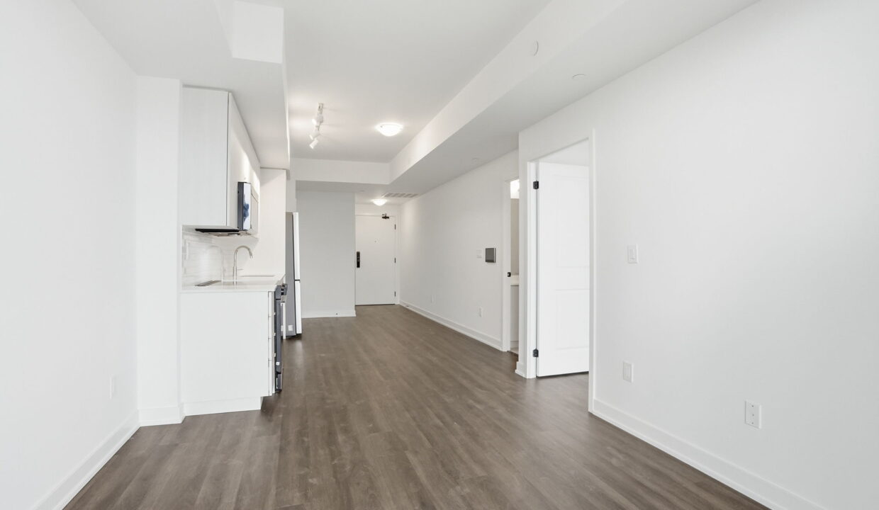 19-web-or-mls-19-Genevieve Serroul_2075 Lakeshore Rd
