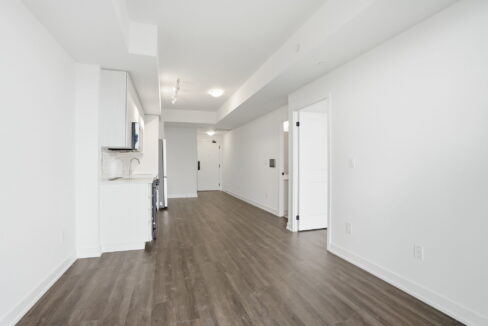 19-web-or-mls-19-Genevieve Serroul_2075 Lakeshore Rd