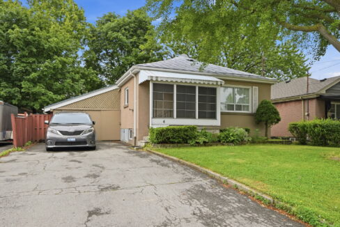 2-web-or-mls-02-Shannon Sullivan - 4 Duncombe Dr