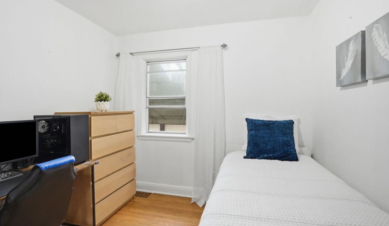 22-web-or-mls-22-Shannon Sullivan - 4 Duncombe Dr