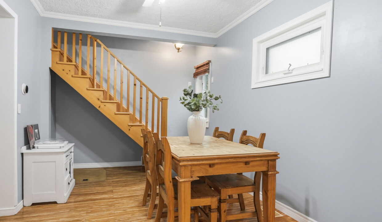 25-web-or-mls-25-Shannon Sullivan_55 E 32nd St