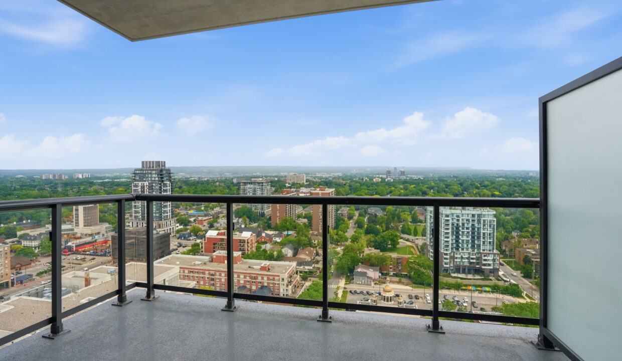 26-web-or-mls-26-Genevieve Serroul_2075 Lakeshore Rd