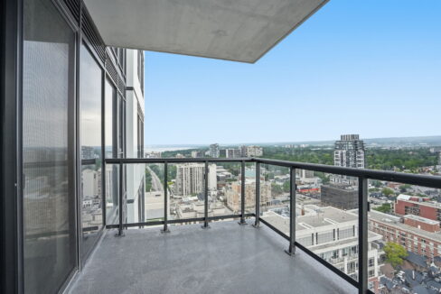 27-web-or-mls-27-Genevieve Serroul_2075 Lakeshore Rd