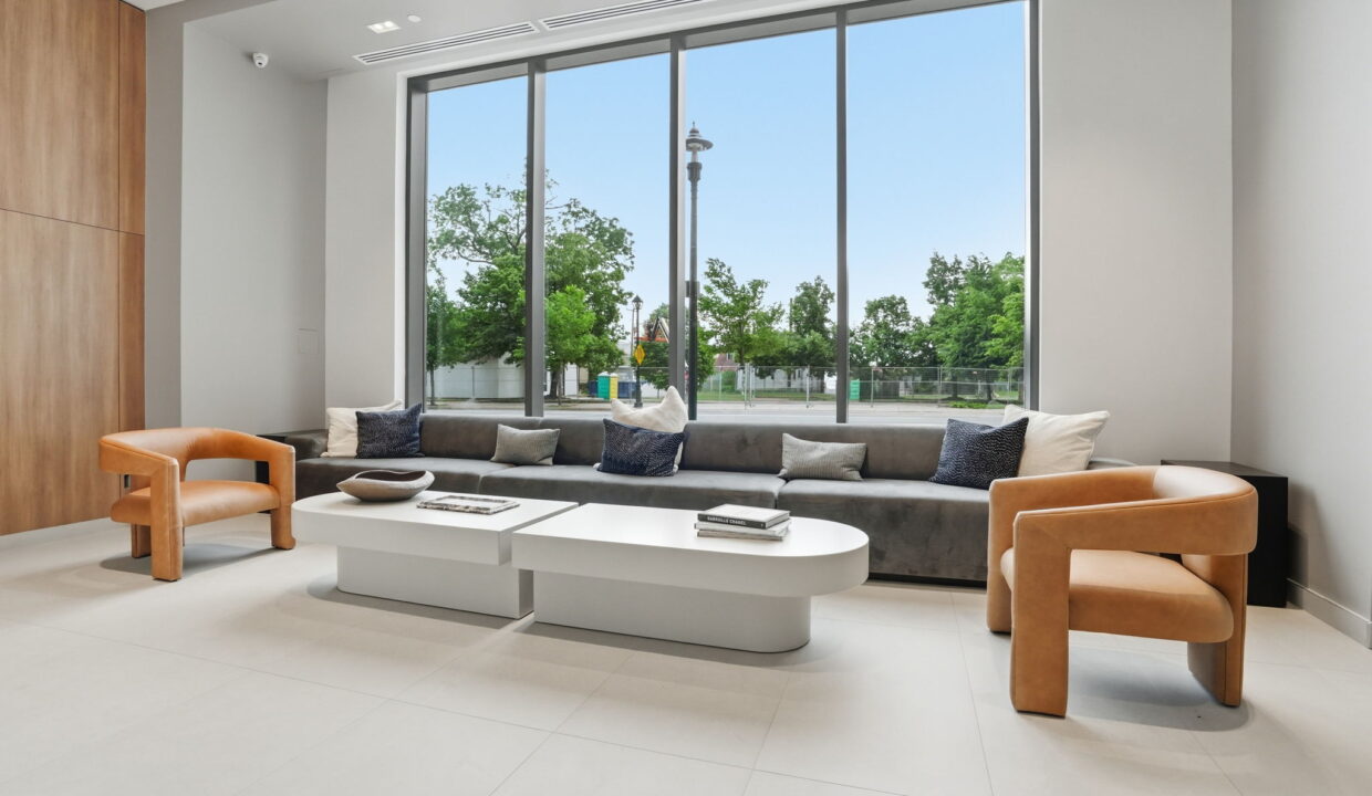 31-web-or-mls-31-Genevieve Serroul_2075 Lakeshore Rd