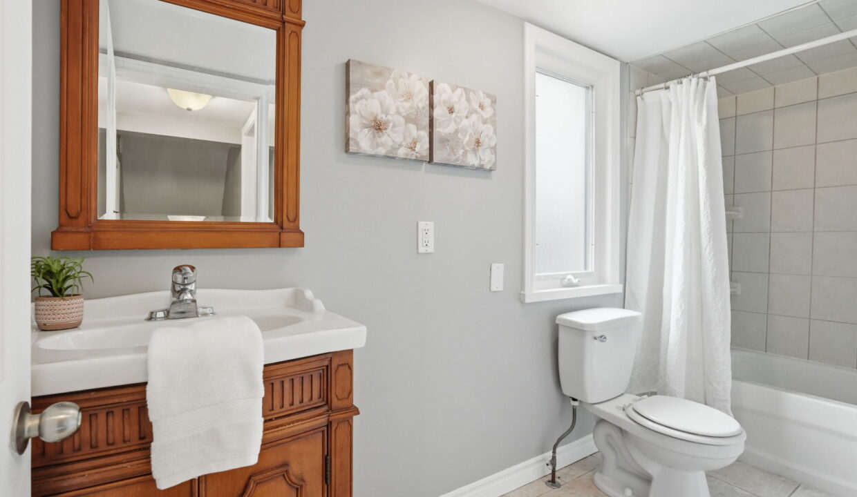 31-web-or-mls-31-Shannon Sullivan_55 E 32nd St