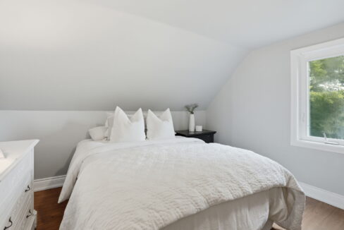 35-web-or-mls-35-Shannon Sullivan_55 E 32nd St