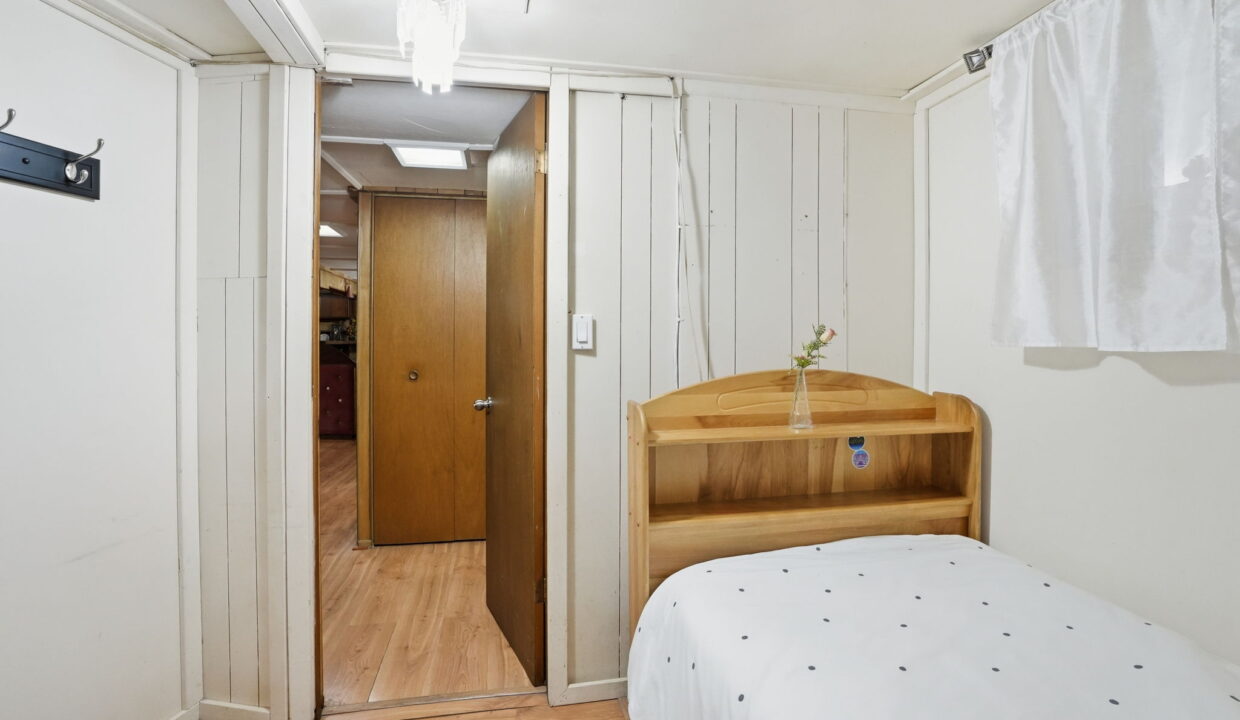 40-web-or-mls-45-Shannon Sullivan - 4 Duncombe Dr