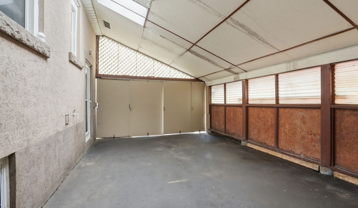 44-web-or-mls-49-Shannon Sullivan - 4 Duncombe Dr