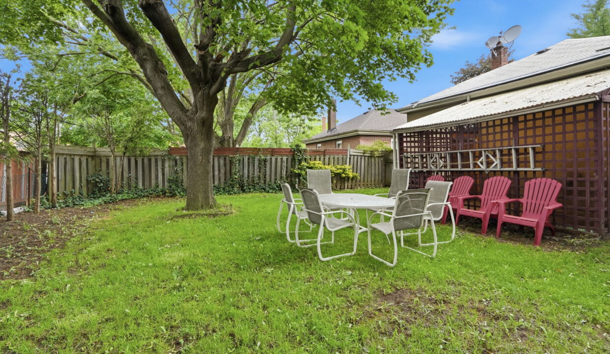 49-web-or-mls-54-Shannon Sullivan - 4 Duncombe Dr