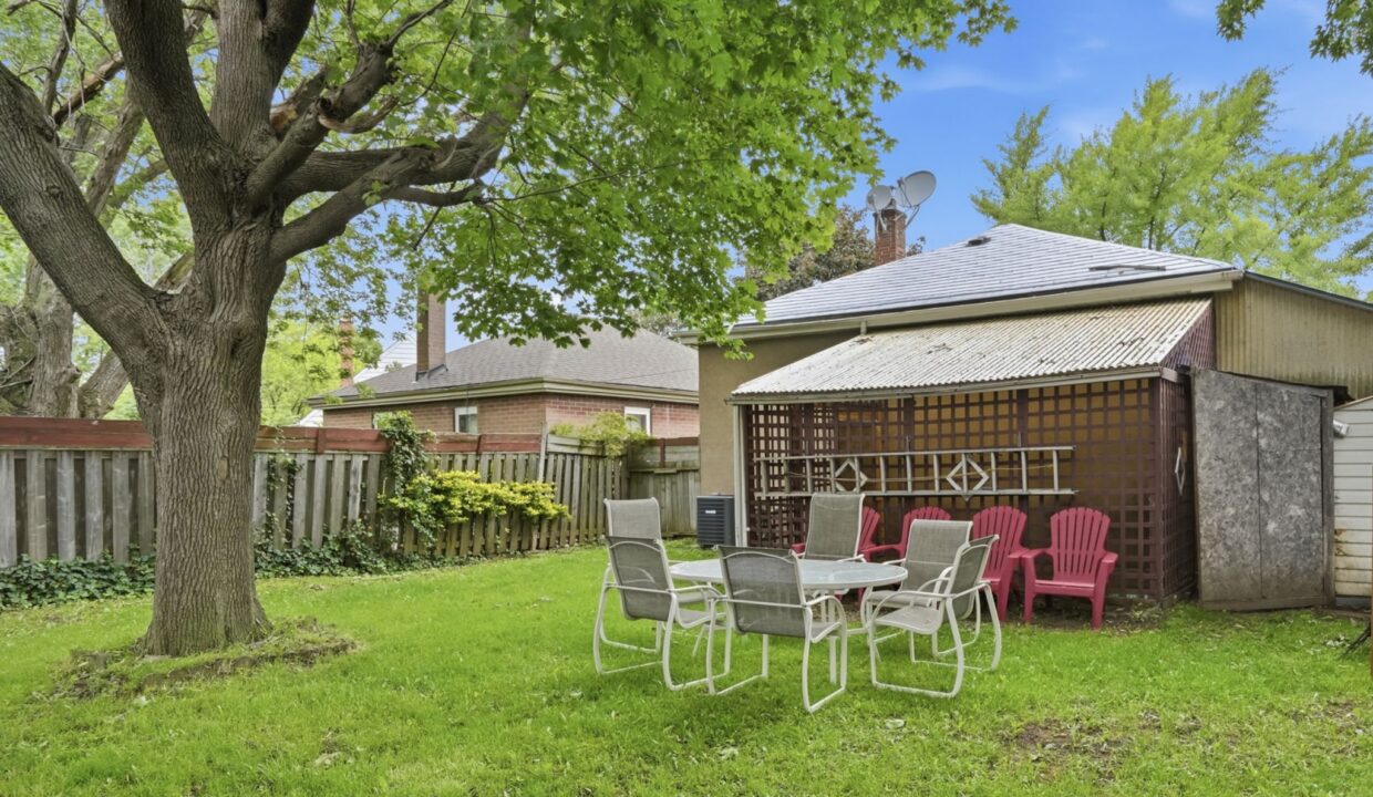 53-web-or-mls-58-Shannon Sullivan - 4 Duncombe Dr