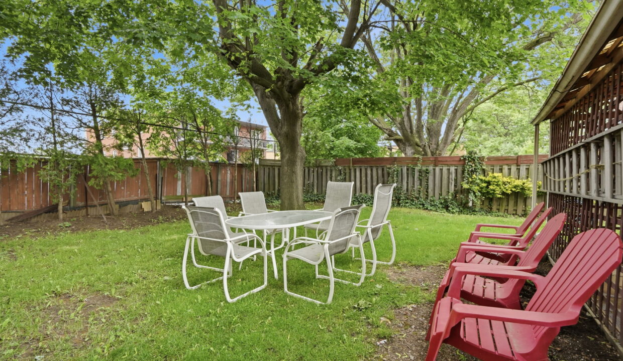 54-web-or-mls-59-Shannon Sullivan - 4 Duncombe Dr