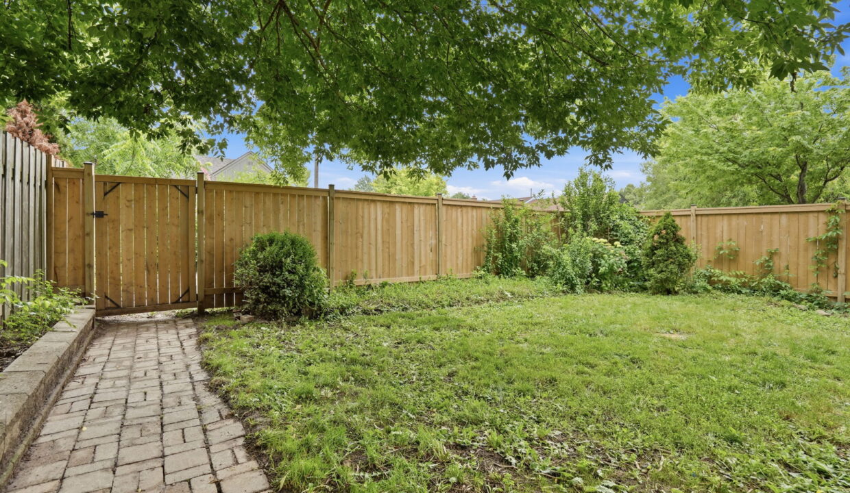 60-web-or-mls-60-Shannon Sullivan_55 E 32nd St