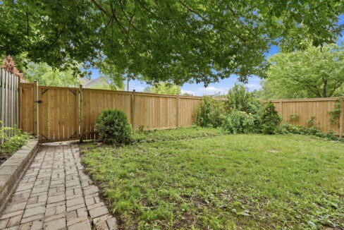 60-web-or-mls-60-Shannon Sullivan_55 E 32nd St