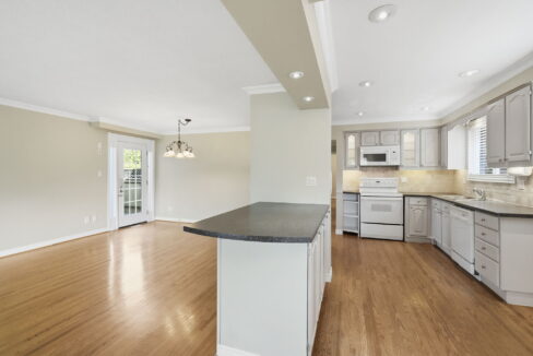 14-web-or-mls-14-2145 Sunnyvale Dr