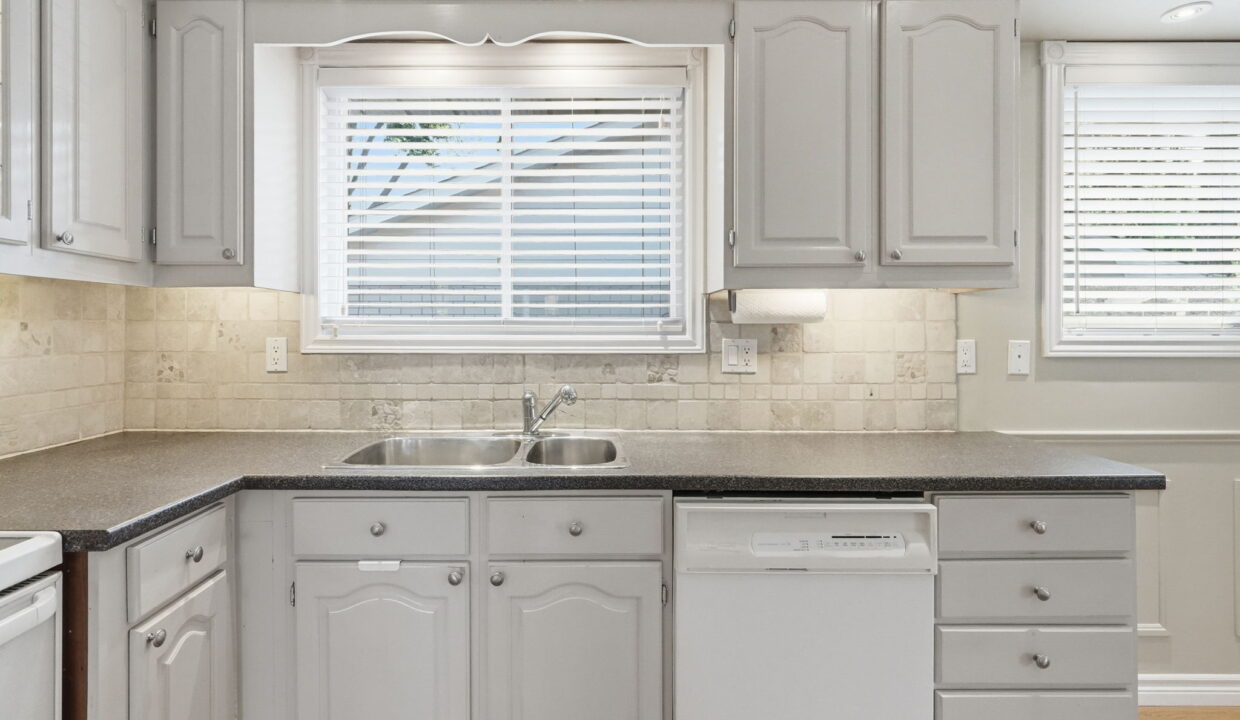 17-web-or-mls-17-2145 Sunnyvale Dr