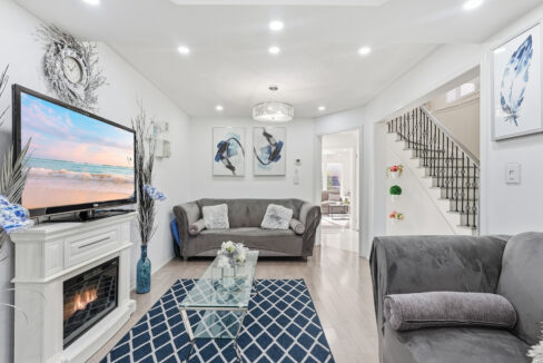 21-print-392 Tonelli Ln-21