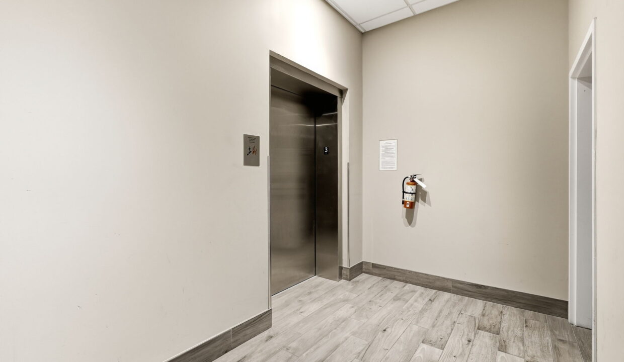 64-web-or-mls-064_Shannon Sullivan_170 Rockhaven Ln 321